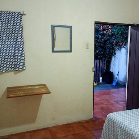 Hospedaje Basico El Jaguar Hotell Antigua Exteriör bild
