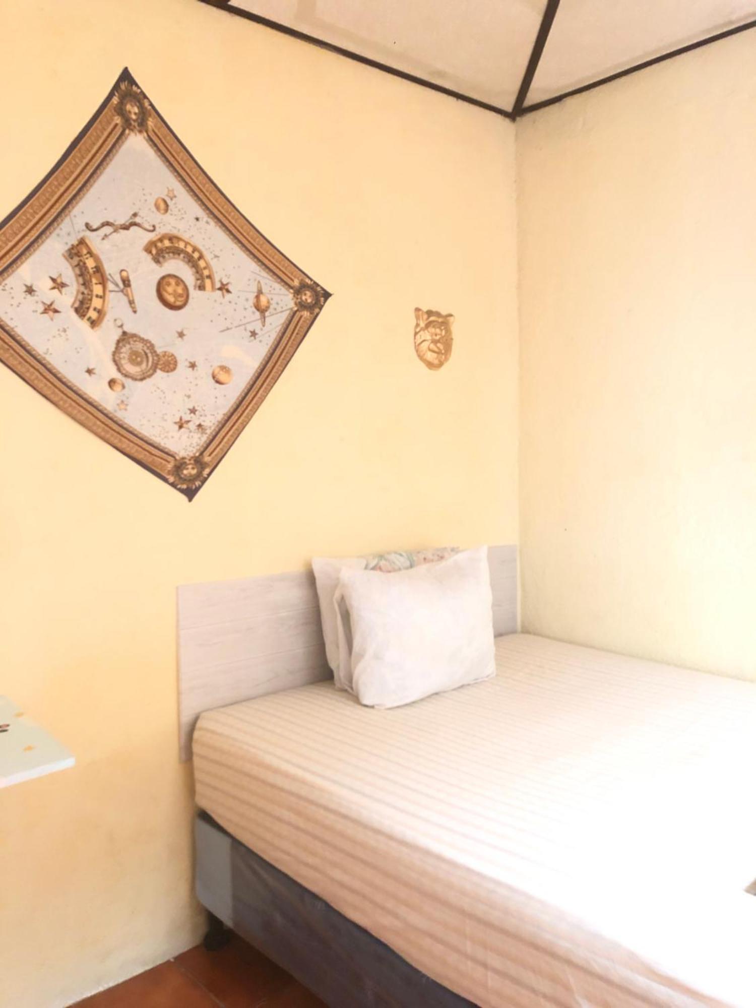 Hospedaje Basico El Jaguar Hotell Antigua Exteriör bild